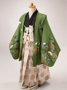 5歳男の子緑の着物