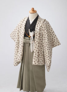 水玉の羽織と唐草色の袴七五三3歳男の子着物