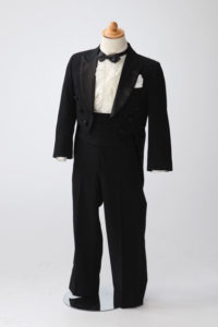 3歳男の子黒色タキシード