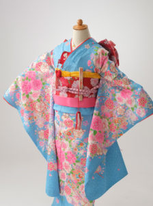 水色にピンクの花柄七五三7歳女の子着物