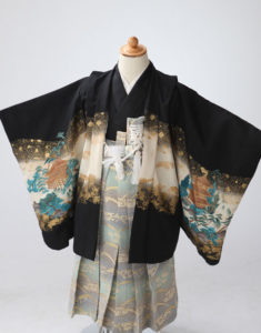 黒地の七五三3歳男の子羽織袴