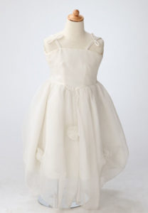 3歳用白いドレス