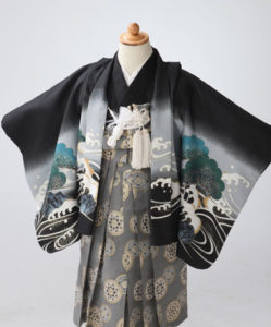 グレーから黒のグラデーション七五三3歳男の子羽織袴