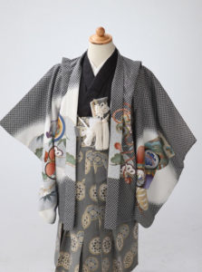 七五三3歳男の子グレー地の羽織袴