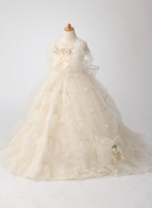 黄なり７歳女の子ドレス