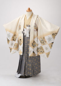 七五三5歳男の子着物ベージュ