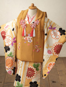 からし色の被布3歳女の子着物